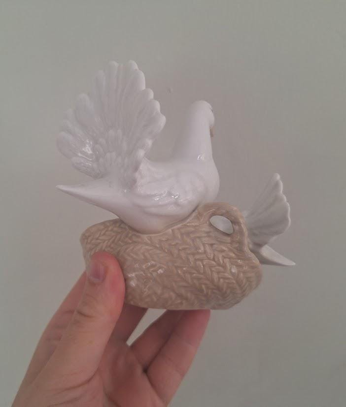 Vintage Miguel Requena Pair of White Doves Figurine, Spanish Porcelain Love Birds on Nest, Valencia Wedding Ornament
