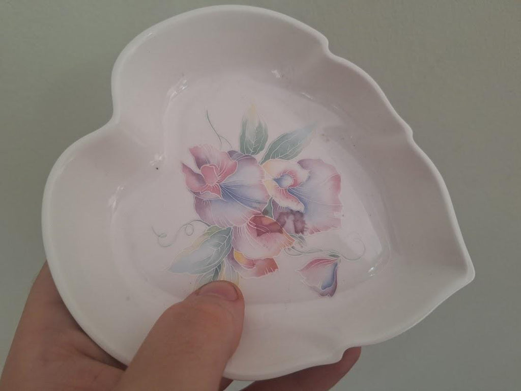 Aynsley Little Sweetheart Leaf Shaped Trinket Dish Fine Bone China Floral Ring Dish Vintage English Gift