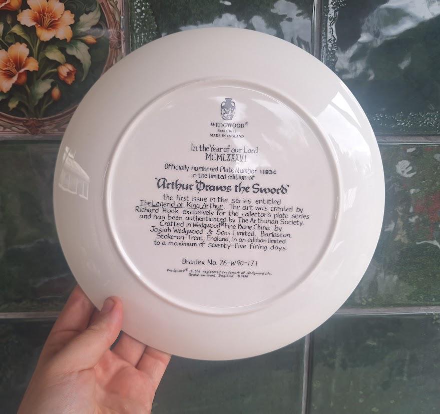 Wedgwood Arthur Draws the Sword Collector Plate 1986 Richard Hook Bone China Limited Edition