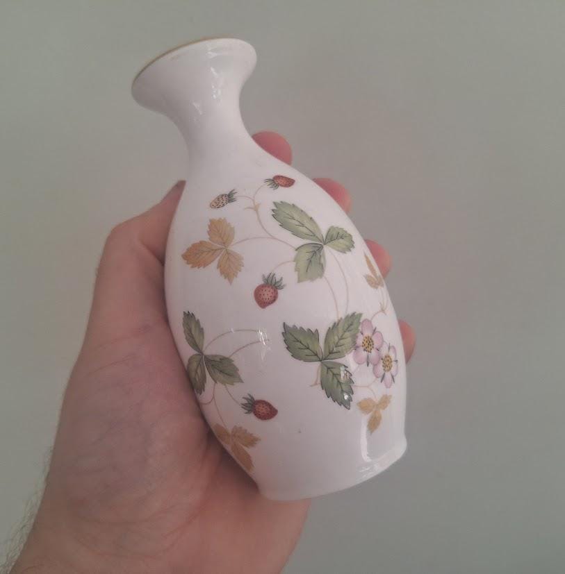 Vintage Wedgwood Wild Strawberry Miniature Bud Vase Bone China England Small Floral Posy Vase Gift