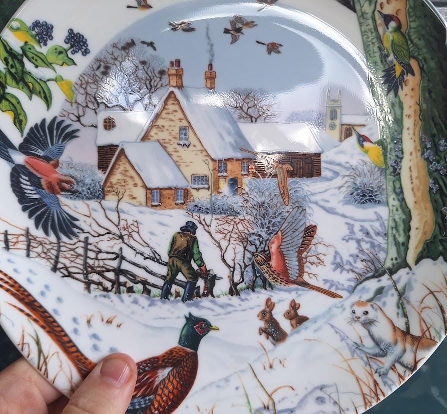 Wedgwood Collector Plate: Colin Newman Country Christmas 1991 Winter Wildlife Scene