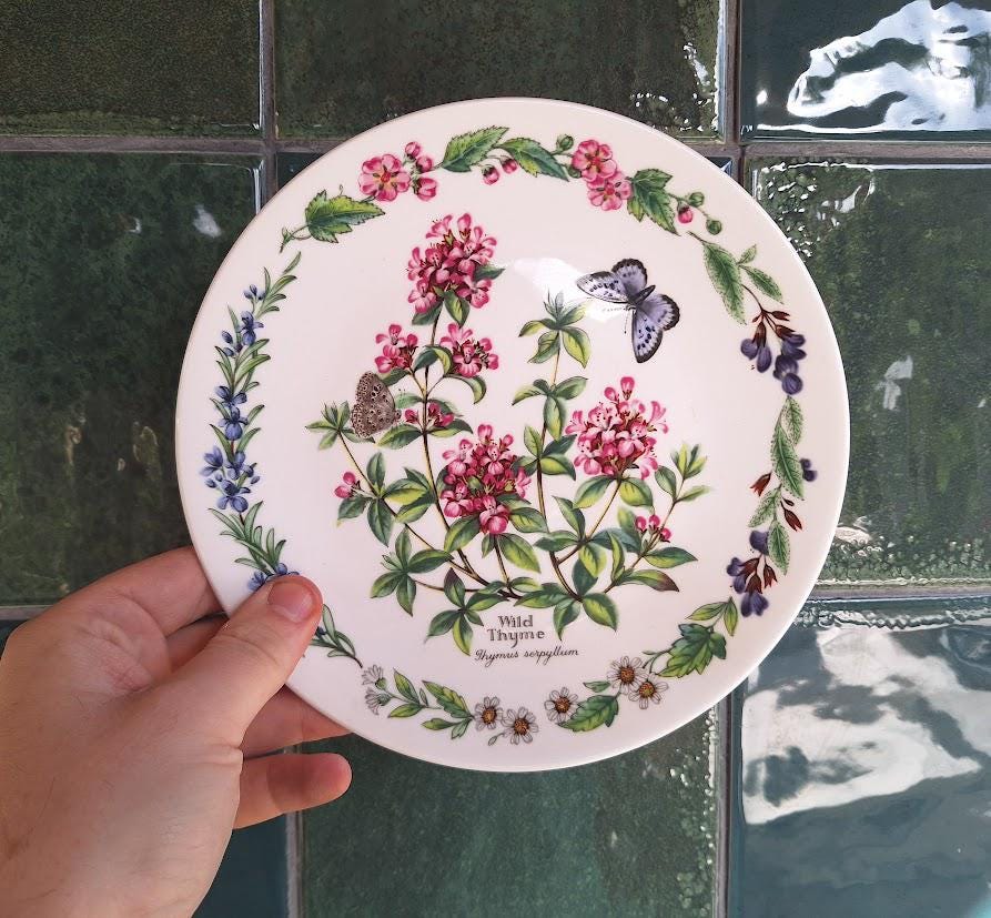 Royal Worcester Wild Thyme Collector Plate: Botanical Butterfly Fine Bone China (Boxed)