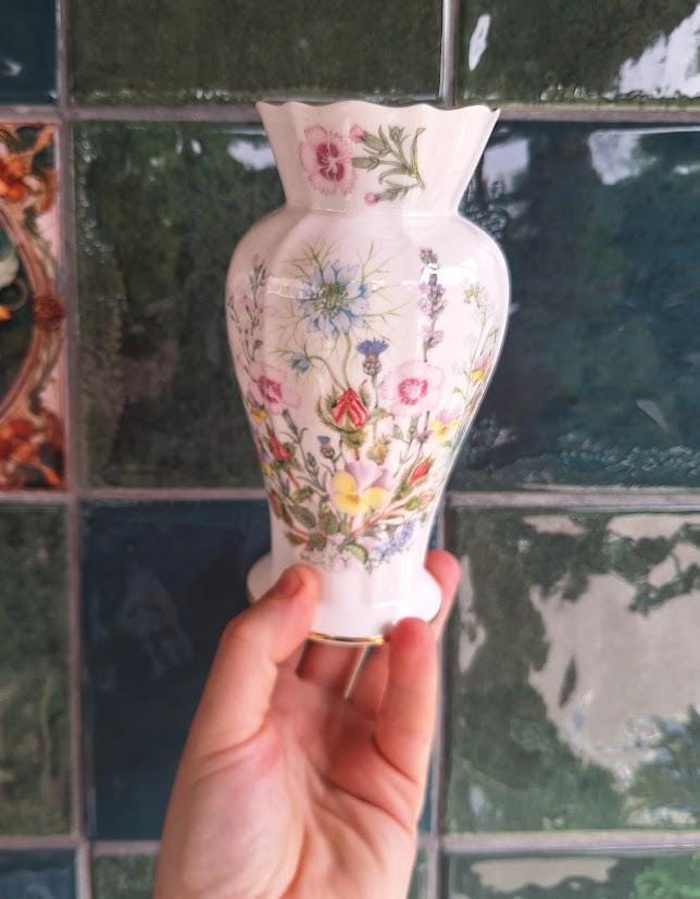Vintage Aynsley Wild Tudor 9in Windsor Vase, Fine Bone China Botanical Decor