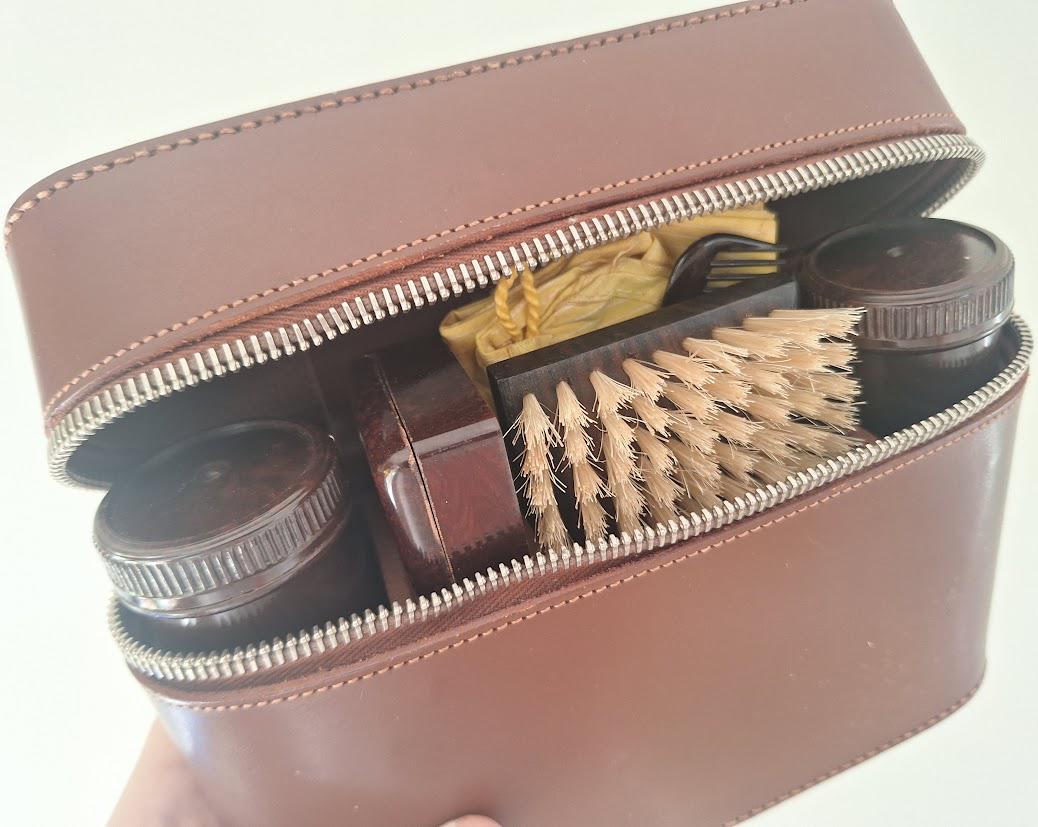 Vintage 1950s 1960s Gentleman's Travel Grooming Set Brown Zip Case Shaving Brush Comb Clothes Brush Toiletry Vanity Kit