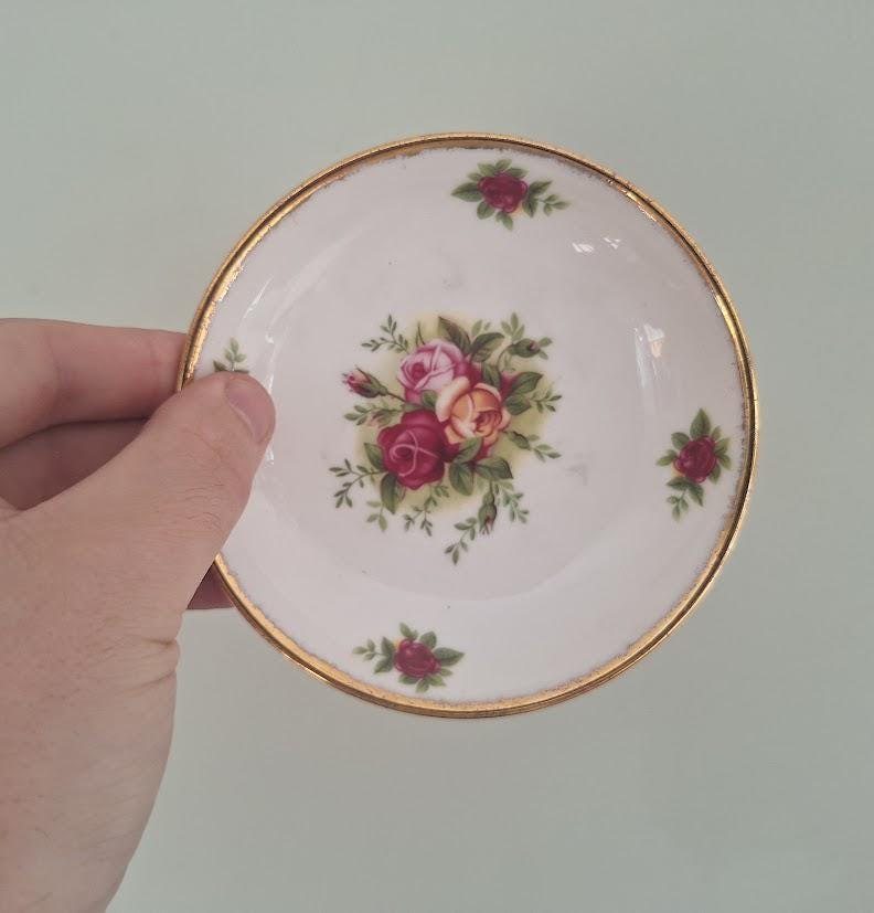 Vintage Royal Albert Rose Spray Fruit Saucer Dessert Bowl Bone China England Gold Rim