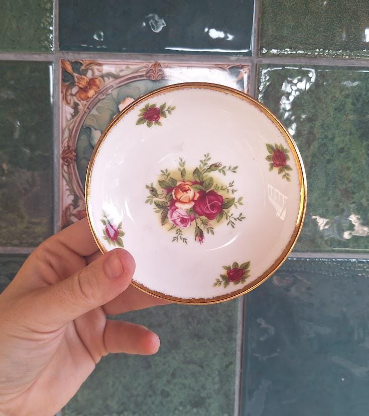 Vintage Royal Albert Rose Spray Fruit Saucer Dessert Bowl Bone China England Gold Rim
