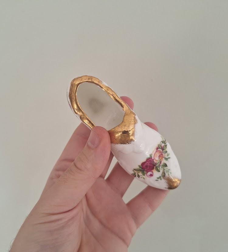 Vintage Royal Albert Old Country Roses 4.5in Bone China Shoe Ornament, Floral High Heel Slipper Figurine, Made in England