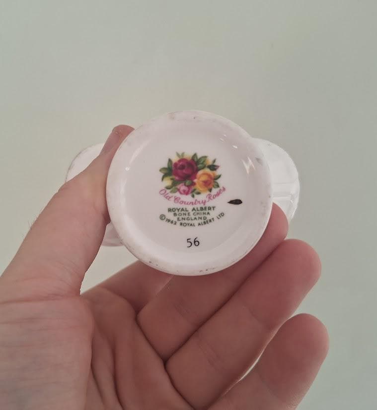 Vintage Royal Albert Old Country Roses Miniature Flower Basket, English Bone China Posy Ornament, Gold Trim, Made in England