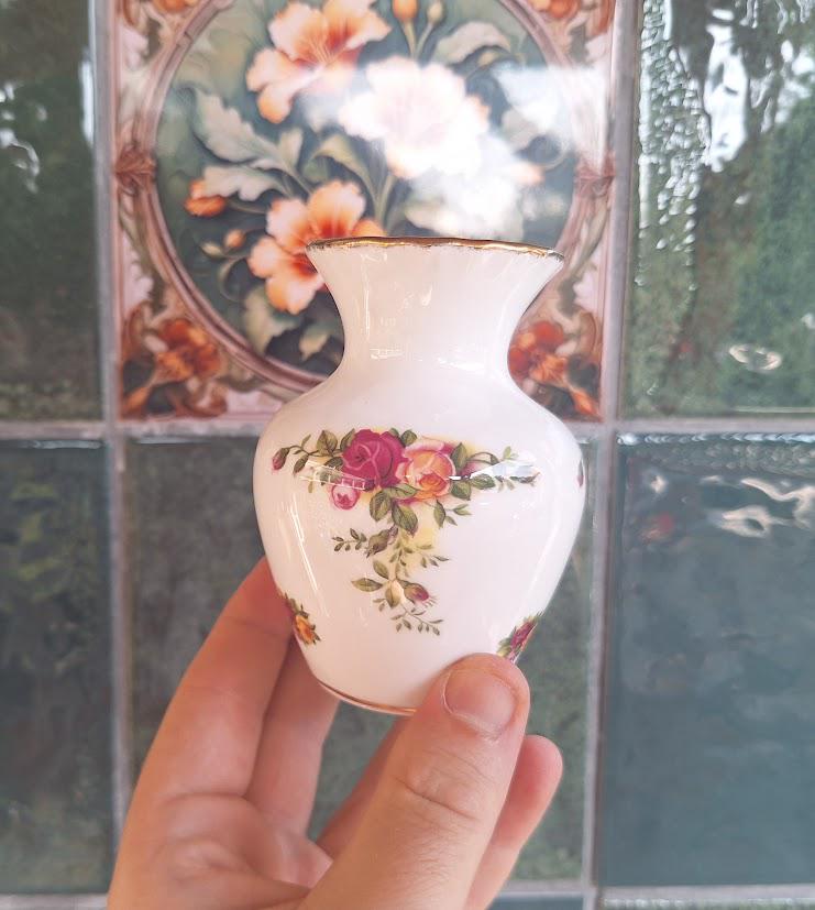 Vintage Royal Albert Old Country Roses Small Bud Vase, English Bone China Miniature Floral Vase, Gold Trim, Made in England