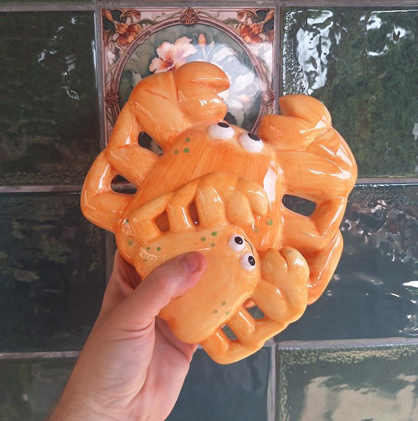Vintage Pair of Ceramic Crab Wall Plaques, Orange Coastal Crab Wall Decor, Beach House Bathroom Kitchen Wall Art, Kitsch Nautical Decor