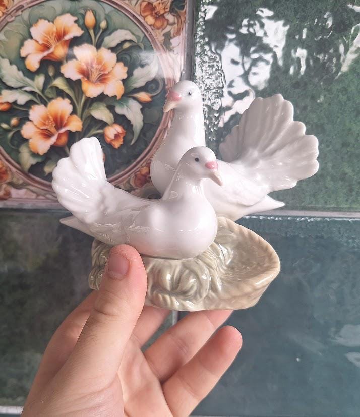 Vintage Miguel Requena Pair of White Doves Figurine, Spanish Porcelain Love Birds on Nest, Valencia Wedding Ornament