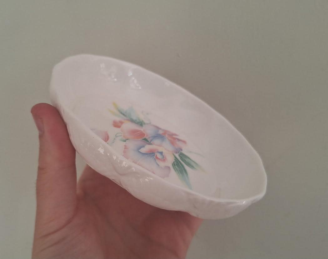 Vintage Aynsley Little Sweetheart Fruit Bowl Fine Bone China Made in England Floral Serving Bowl Trinket Dish