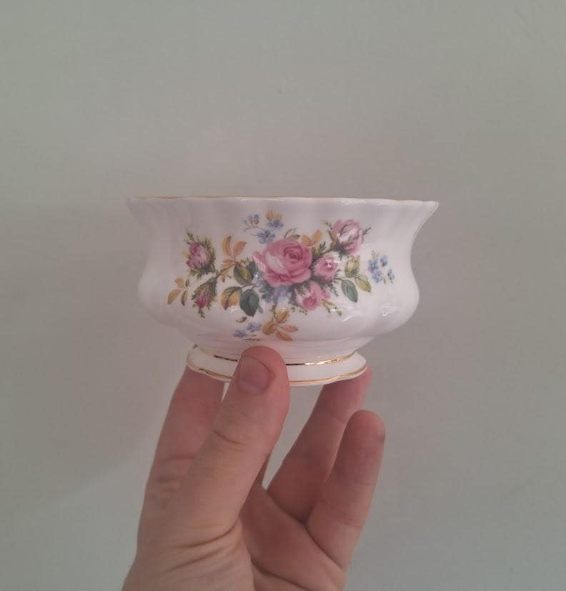 Royal Albert Moss Rose Open Sugar Bowl Bone China England Vintage Pink Roses Floral Gold Trim Cottagecore